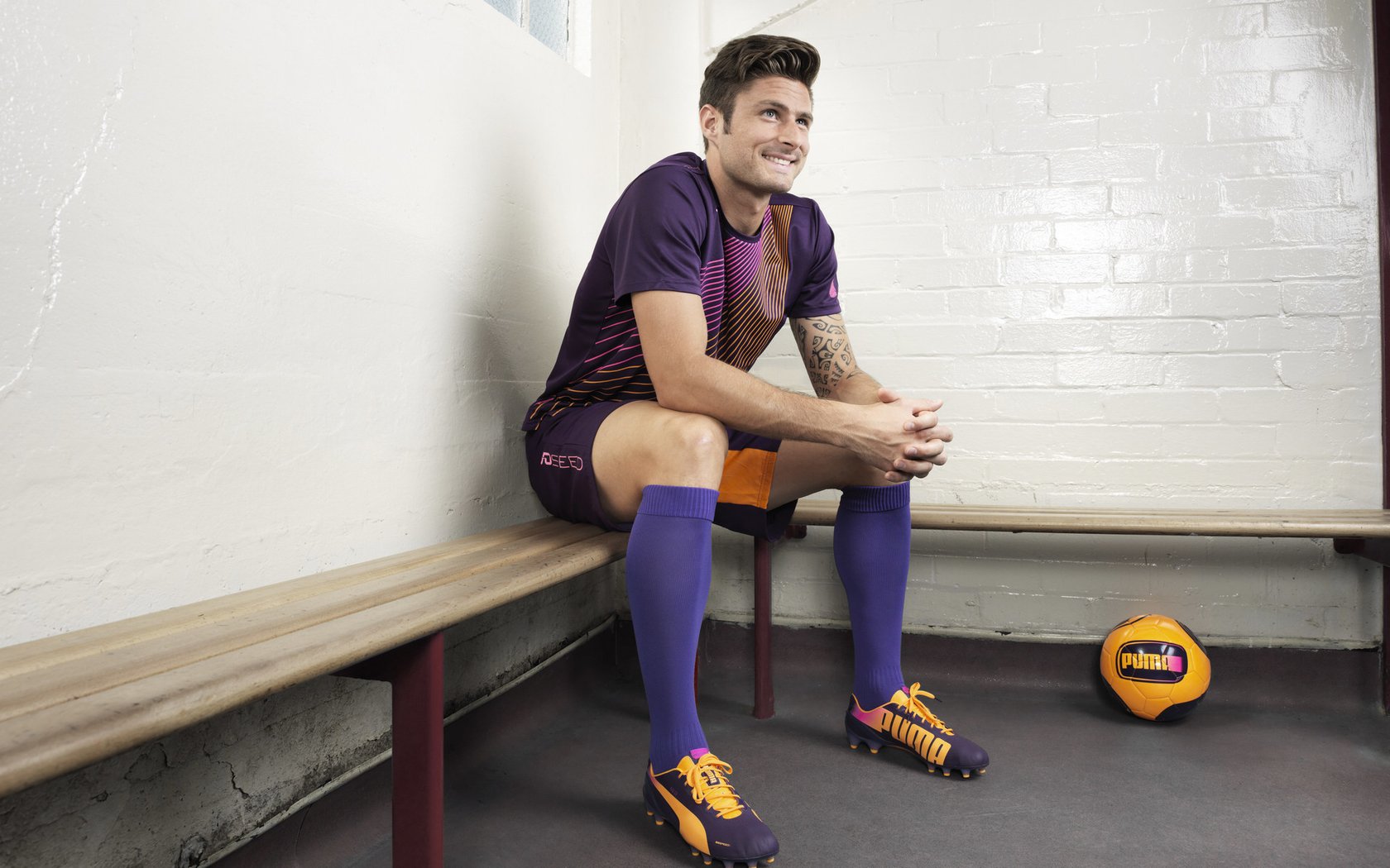 曼联的痛:25岁安东尼炸裂,飙无敌穿云箭世界波,现场视角太牛了